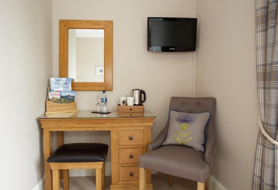 Dunmurray Lodge Guesthouse And Loft Apartment Pitlochry Exteriör bild